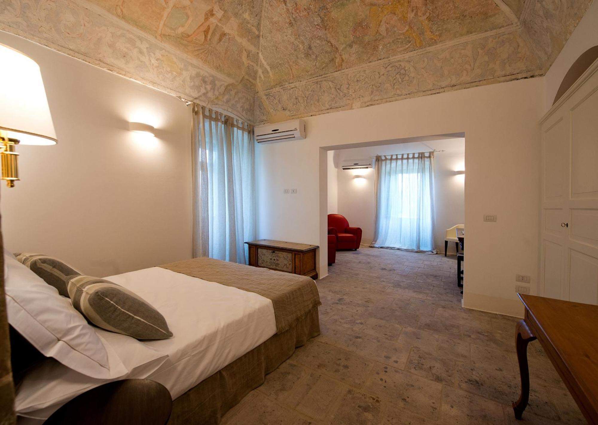 Palazzo Ducale Venturi - Luxury Hotel & Wellness Минервино-ди-Лечче Экстерьер фото